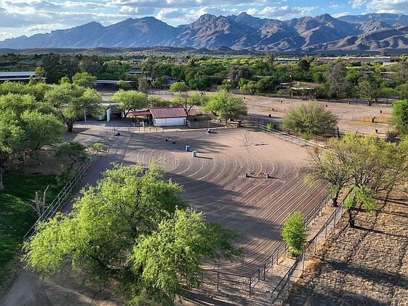 4th image of 8741 E Woodland Rd