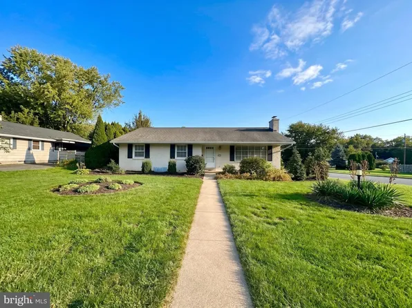 435 N Holly St, Elizabethtown, PA 17022