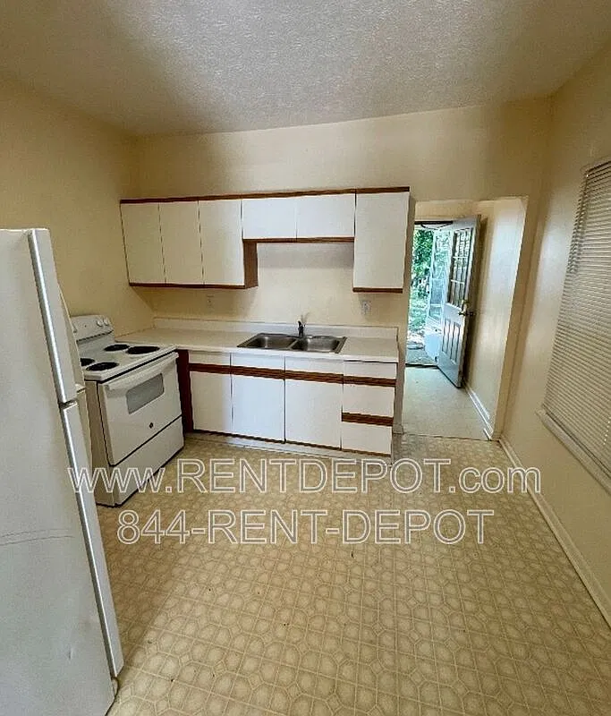 2 bed, 1.0 bath, 630 sqft, $850 — Photo 4