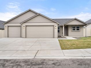 2932 Milton Ln, Richland, WA 99352