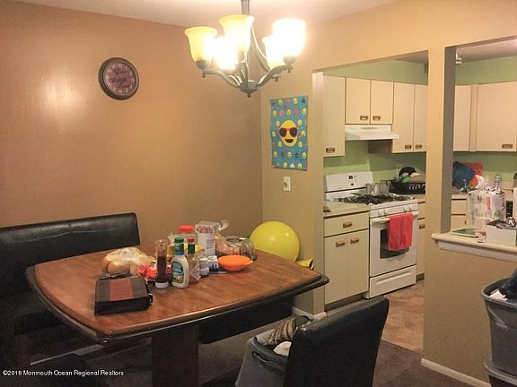 5th image of 719-6 Zlotkin Cir