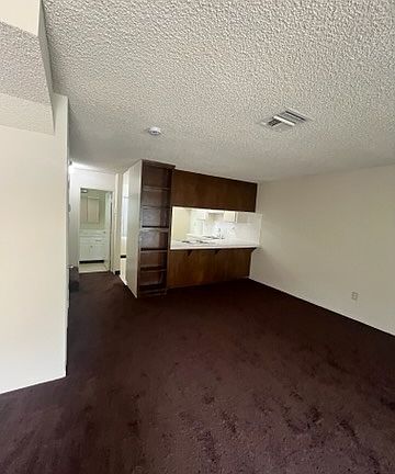4th image of 11447 Broadway APT 9