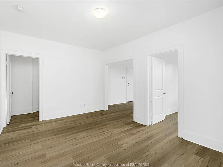 1094 Lincoln Rd — Photo 17