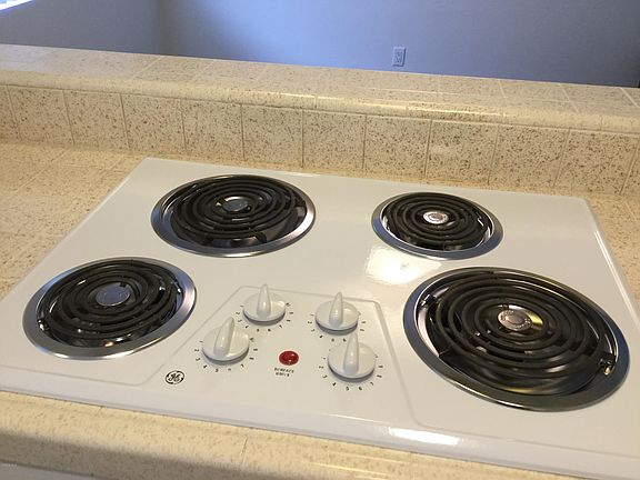 4th image of 12 Brentwood Ave #14