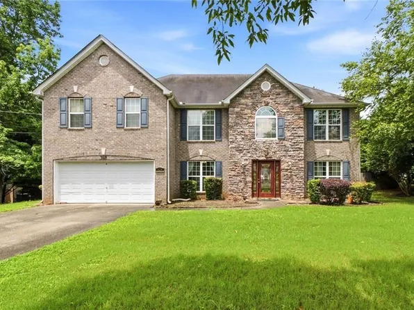 829 Sweden Forest Cv, Hampton, GA 30228
