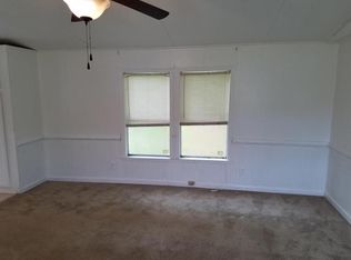 514 Pauline Dr, Bonneau, SC 29431