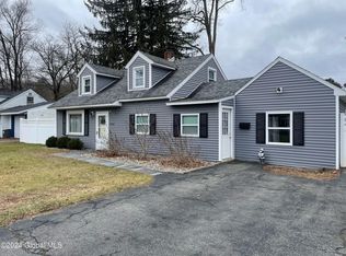 1065 Outer Dr, Schenectady, NY 12303