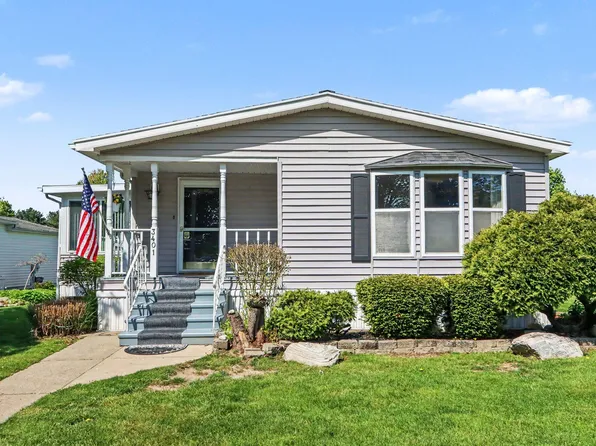 3401 Winter Wheat Rd, Kalamazoo, MI 49004