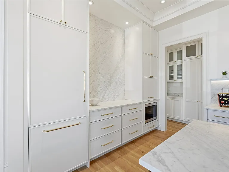946 Spruce St #B — Photo 6