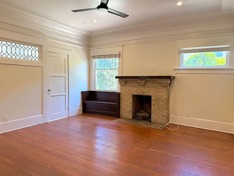 4242 Campus Ave — Photo 13