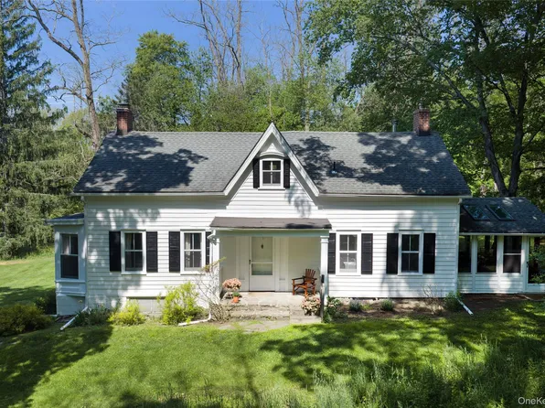 181 Twin Arch Road, Washingtonville, NY 10992