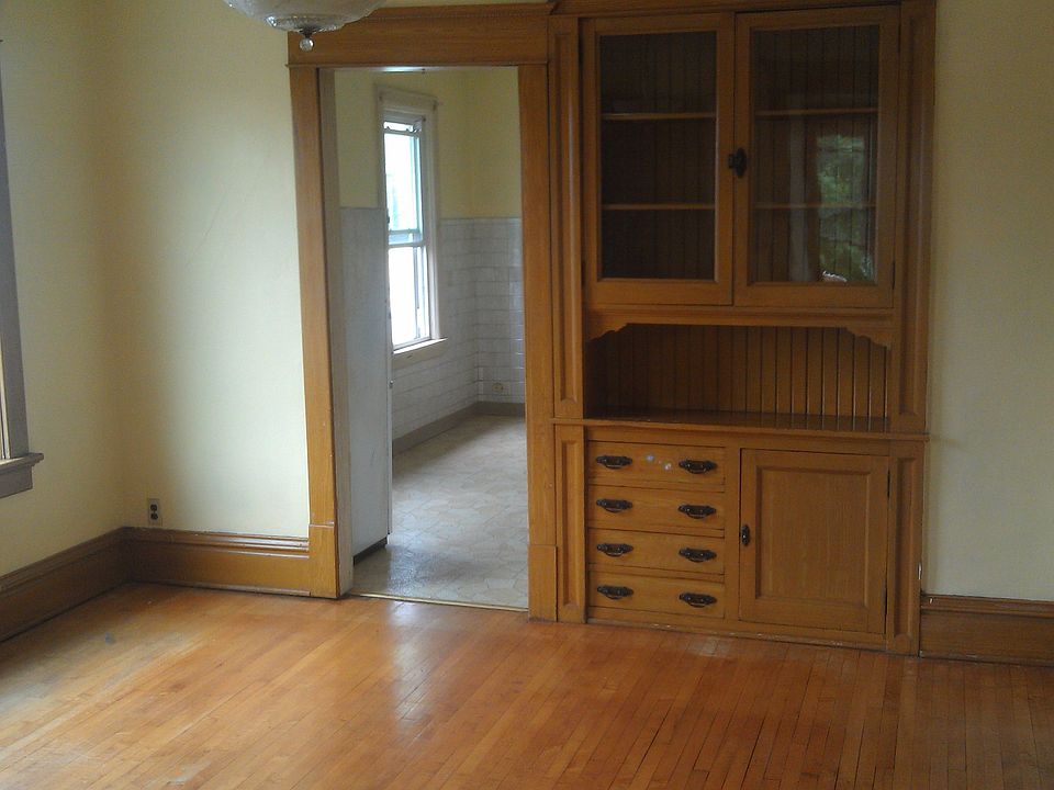 2nd image of 2257 S 28th St