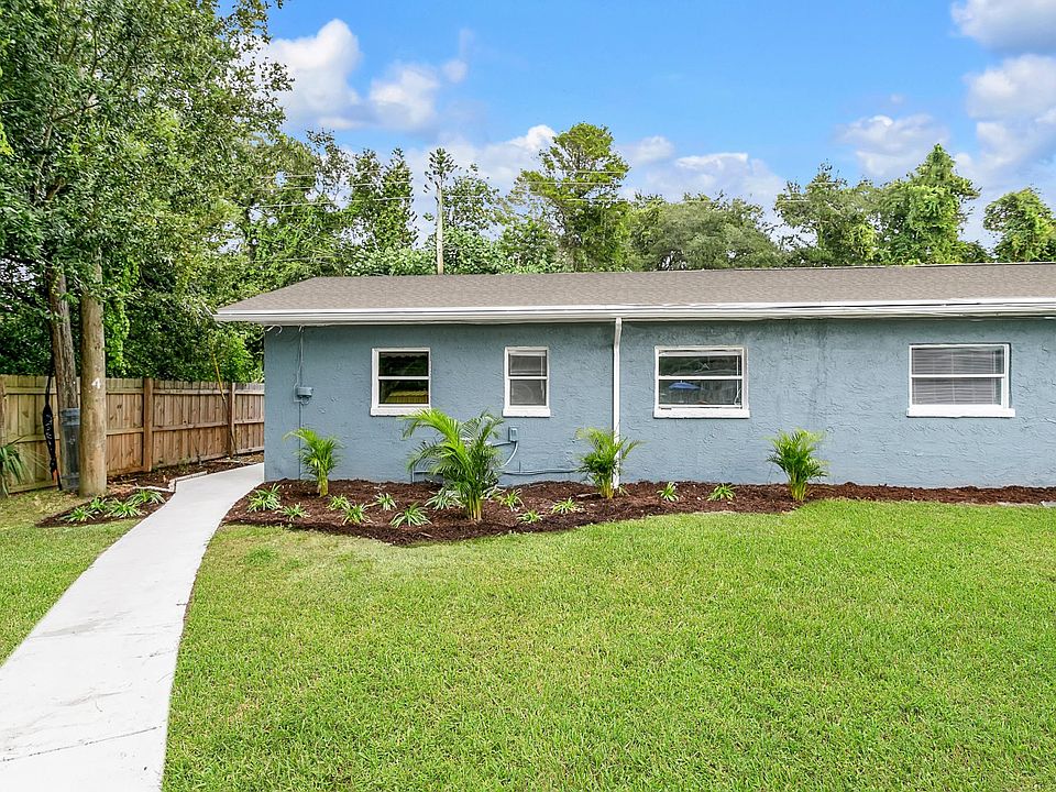 1st image of 450 Robin Hood Dr #4