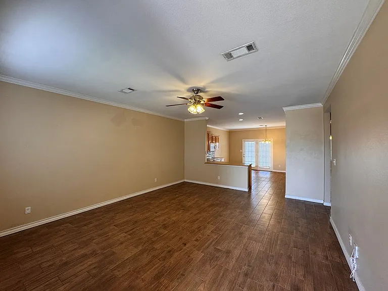 4503 Crockett Ave #B — Photo 3