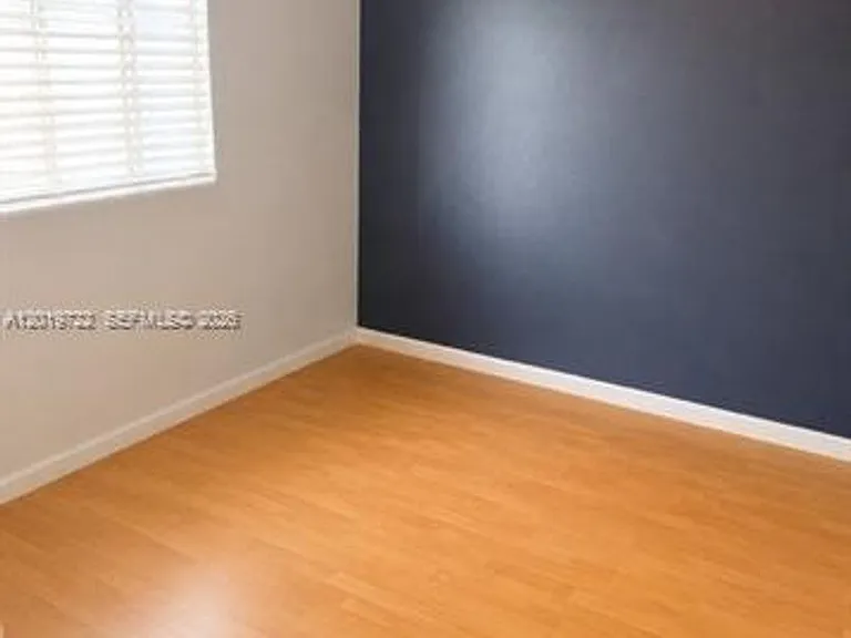 14803 SW 9th Ln #Townhouse 14803 — Photo 7