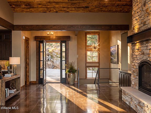 4th image of 13 Timber Grove Ln
