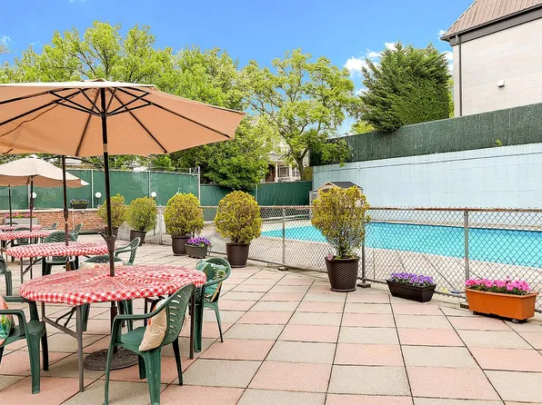 8301 Ridge Blvd APT 2J, Brooklyn, NY 11209