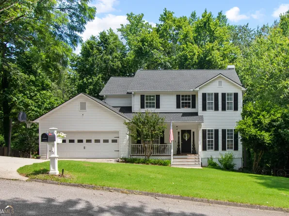 3743 Corinth Dr, Gainesville, GA 30506