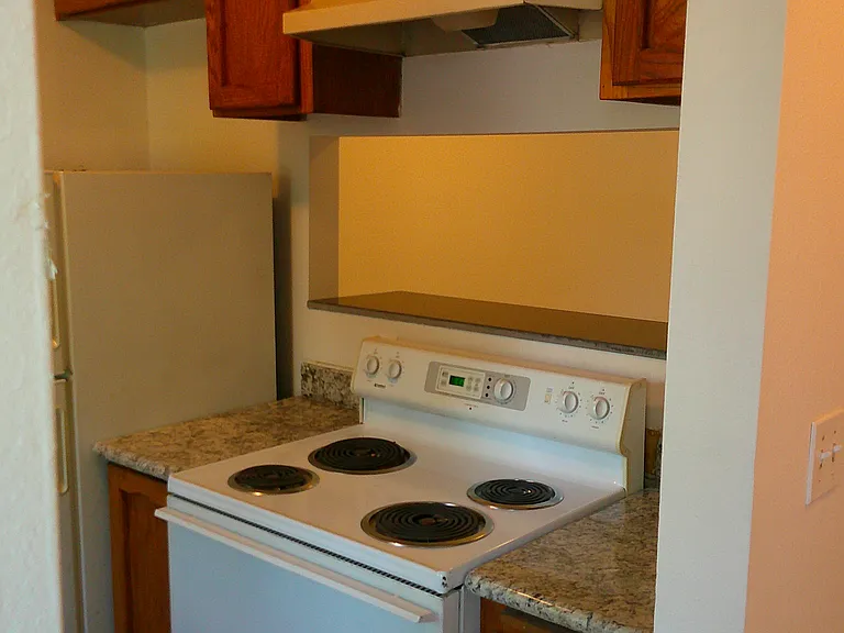 10805 SE 222nd Pl #O — Photo 5