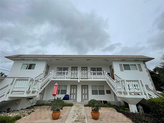 5th image of 5207 SW 91st Ave #8