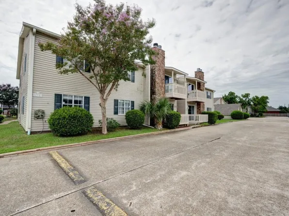 732 Village Rd #112, Kenner, LA 70065