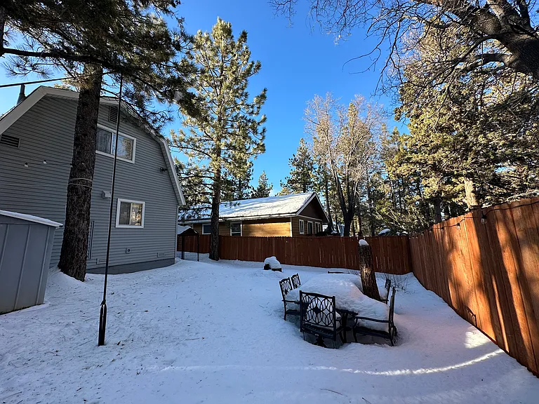 671 Moreno Ln — Photo 33