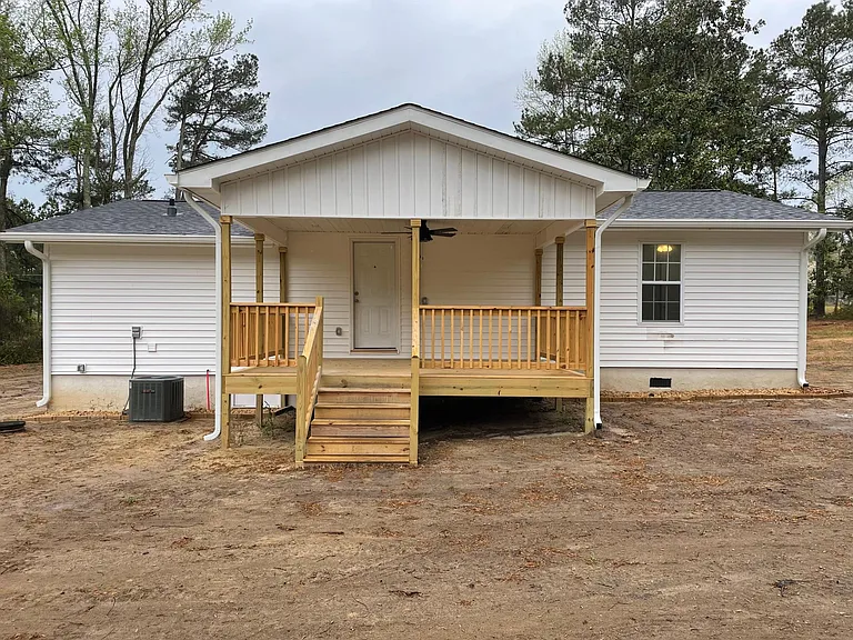 130 Godwin Rd — Photo 8