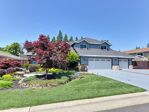 2nd image of 114 Puffer Way