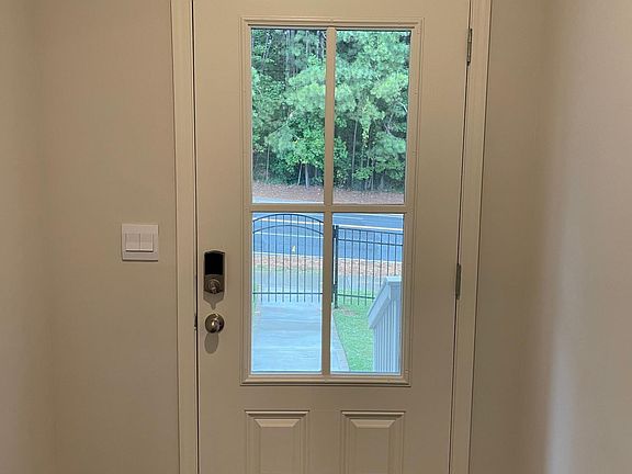 4th image of 300 Valley Vista Ln
