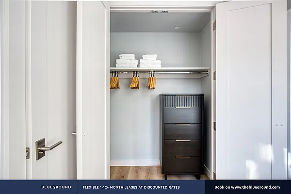 Rented by The Blueground | media 274