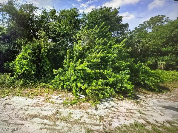 1244 Echard St E, Lehigh Acres, FL 33974