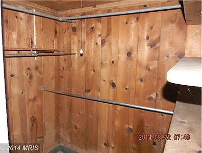 Cedar Walk-In Closet