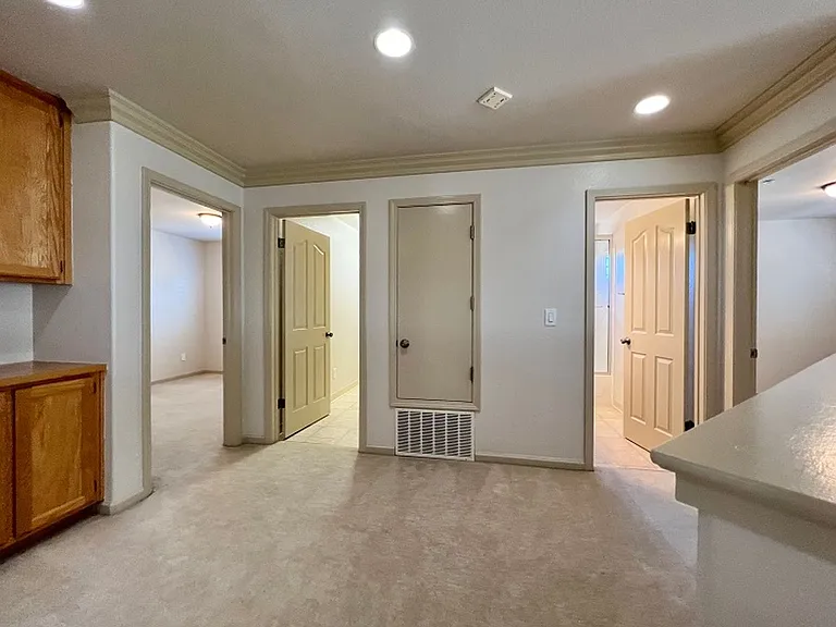 1924 Shurtleff Ave — Photo 15