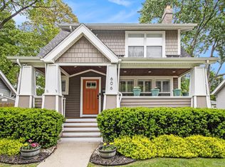 606 Hilldale Dr, Royal Oak, MI 48067
