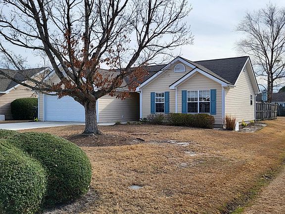 3rd image of 307 Smallwood Ct