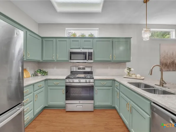 134 Whispering Wind Dr, Georgetown, TX 78633
