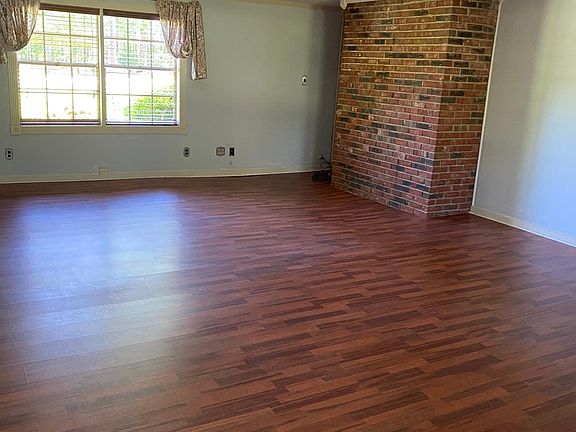 5th image of 106 Crooked Creek Ln