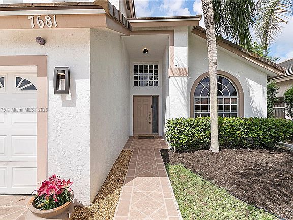4th image of 7681 Brunson Cir