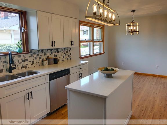 3rd image of 1 Frederick St