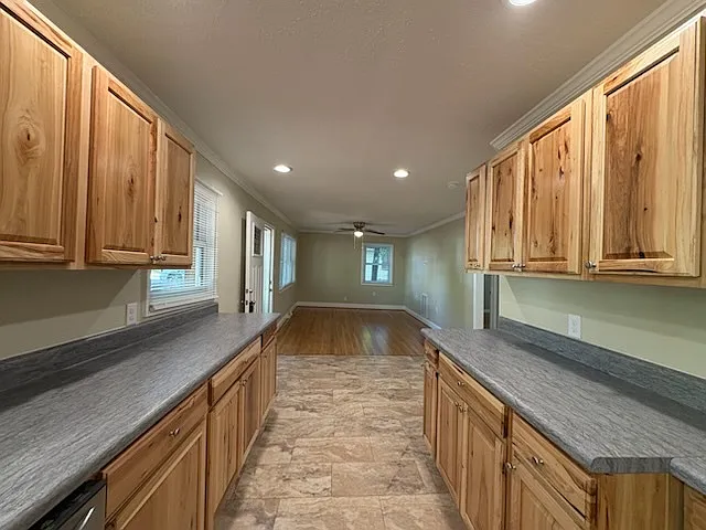 408 Wilson St — Photo 10