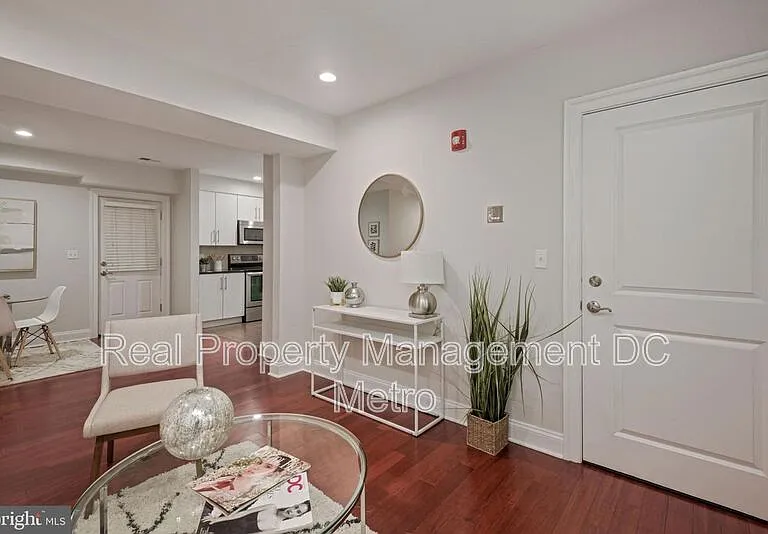 3925 Fulton St NW #2 — Photo 3