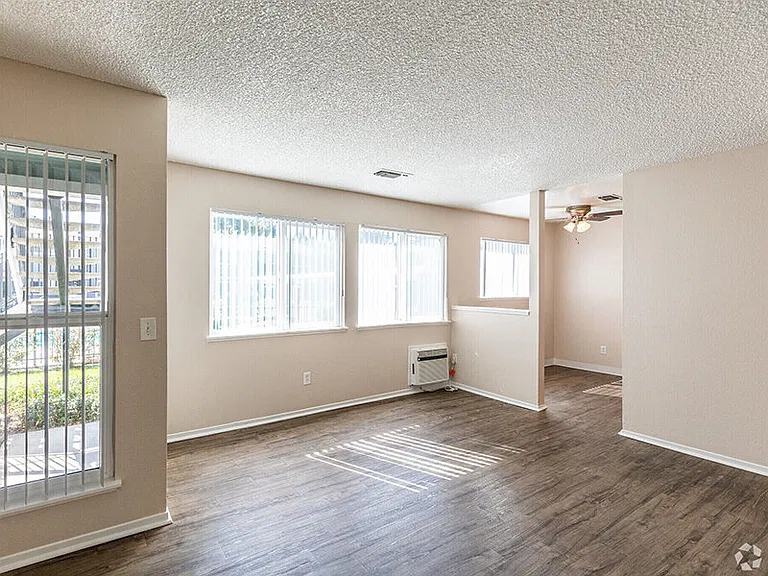 Peachwood Apartments — Photo 7