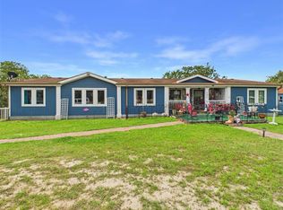 501 Broncos Cir, Somerville, TX 77879