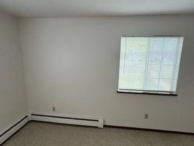 445 W Grand Ave #203 — Photo 7
