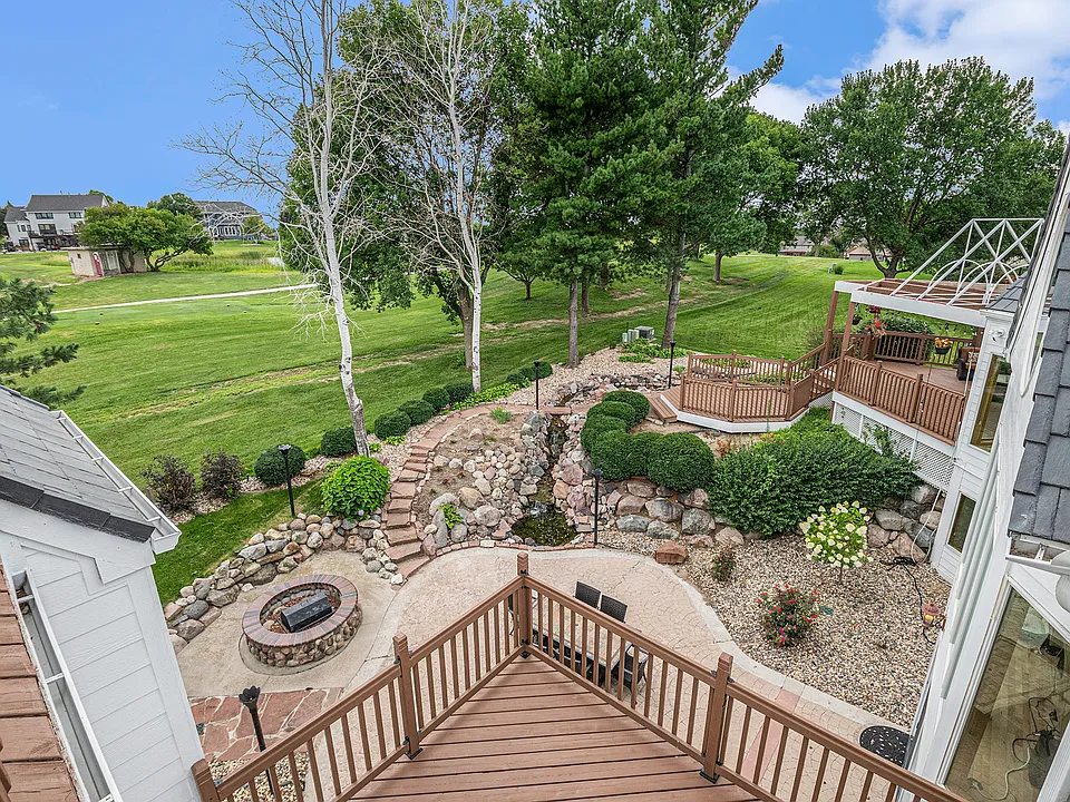 811 Western Hills Dr