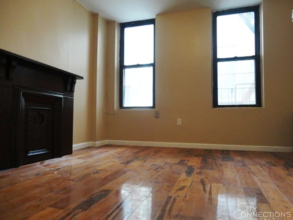 1st image of 213 W 28th St APT 14