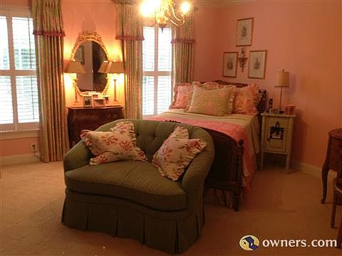 Upstairs Bedroom #2