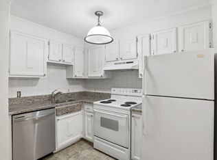 209 Great Rd APT C3, Acton, MA 01720