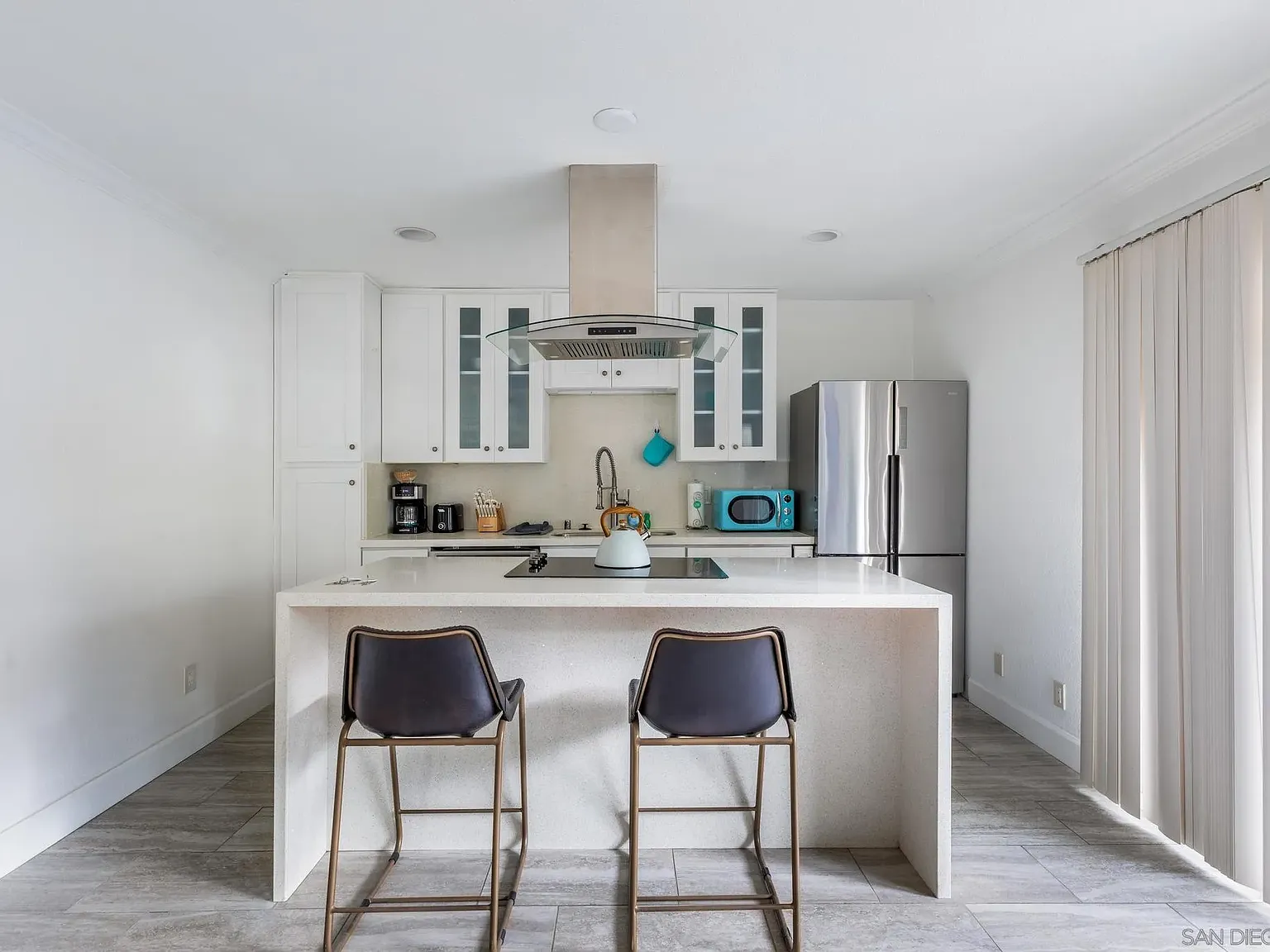 Villa La Jolla Condominiums — Photo 4