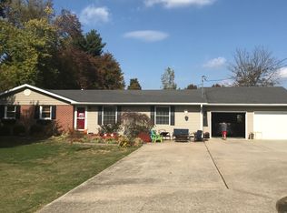 1406 W Grand Ave, Carterville, IL 62918